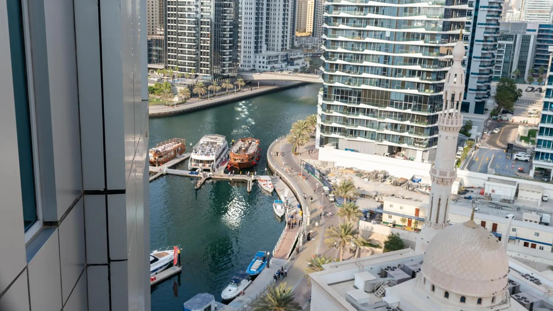 Condor Marina Star - Brilliant One Bedroom Apartment In Dubai Marina United Arab Emirates