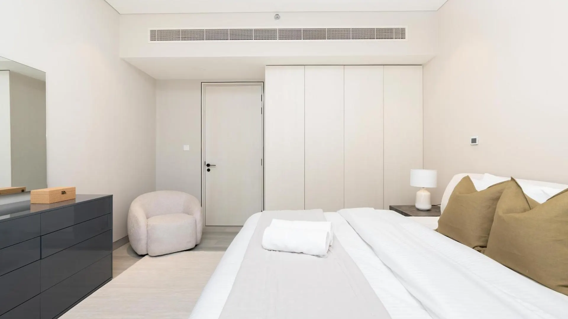 Condor Marina Star - Brilliant One Bedroom Apartment In Dubai Marina